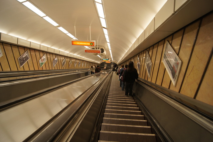 escalator