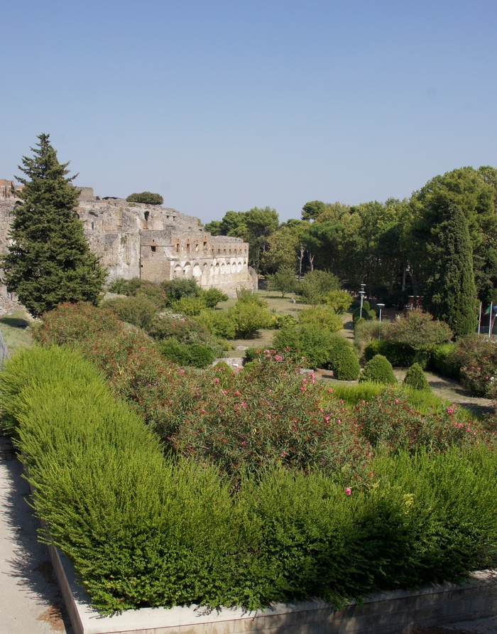 Pompeii from outside