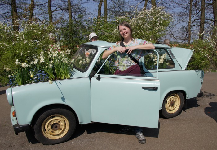 Ace in flower car