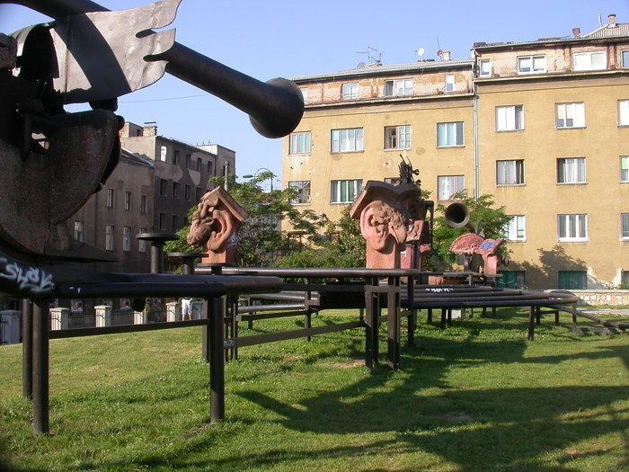 music sculpture