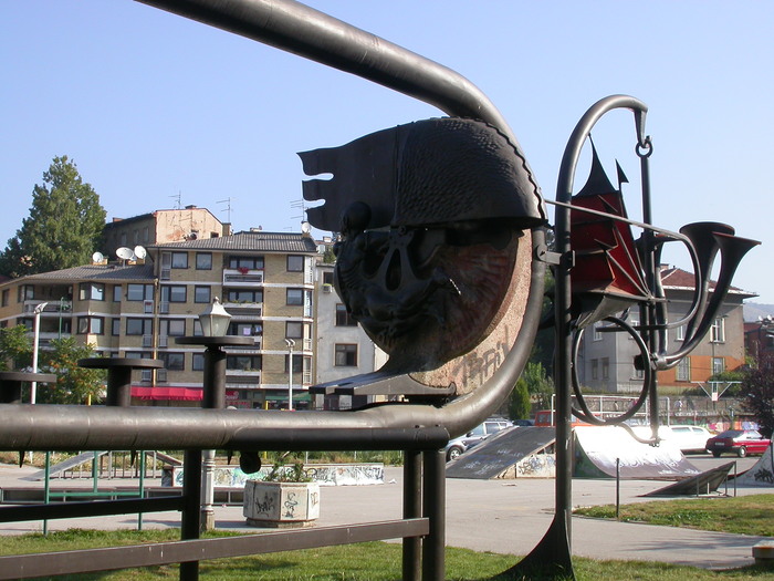 music sculpture